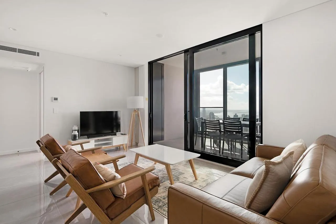 Sea View Beachfront In Surfers * Gold Coast