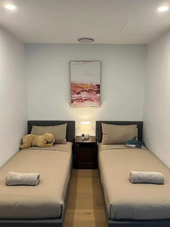 Apartment 2 Bedroom Luxurious Family On 40th Floor With Amazing Ocean Coastline Broadbeach Gc40 *