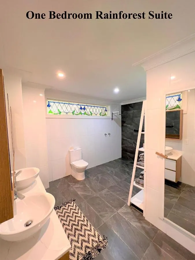 Guest house Mt Tamborine Stonehaven Manor 4*