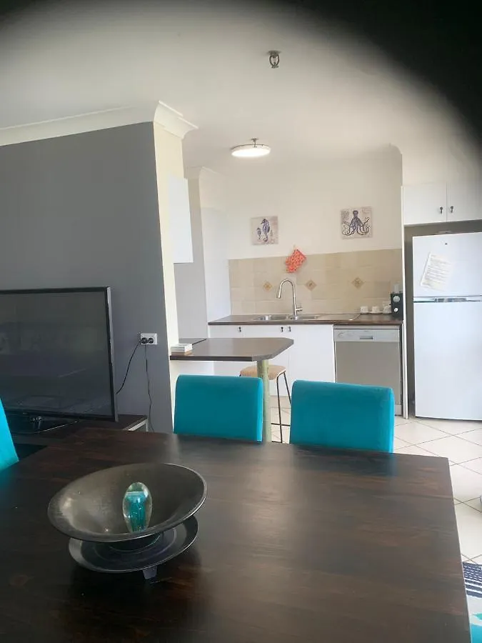Oceanfront Unique Sleeps 14 Hear Waves And Enjoy Lorikeets On Balcony Apartamento *