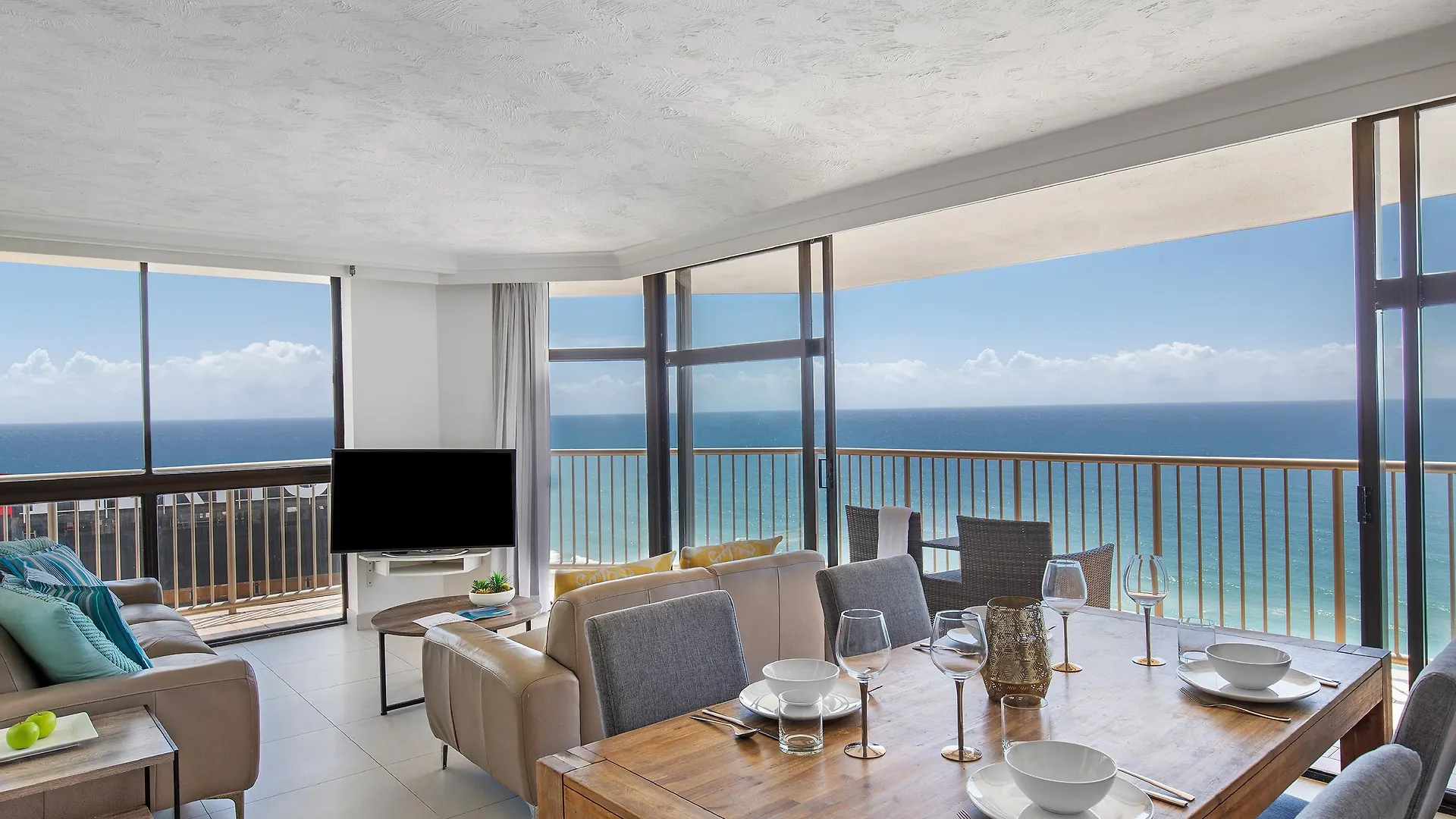 Breakfree Imperial Surf Aparthotel 3*