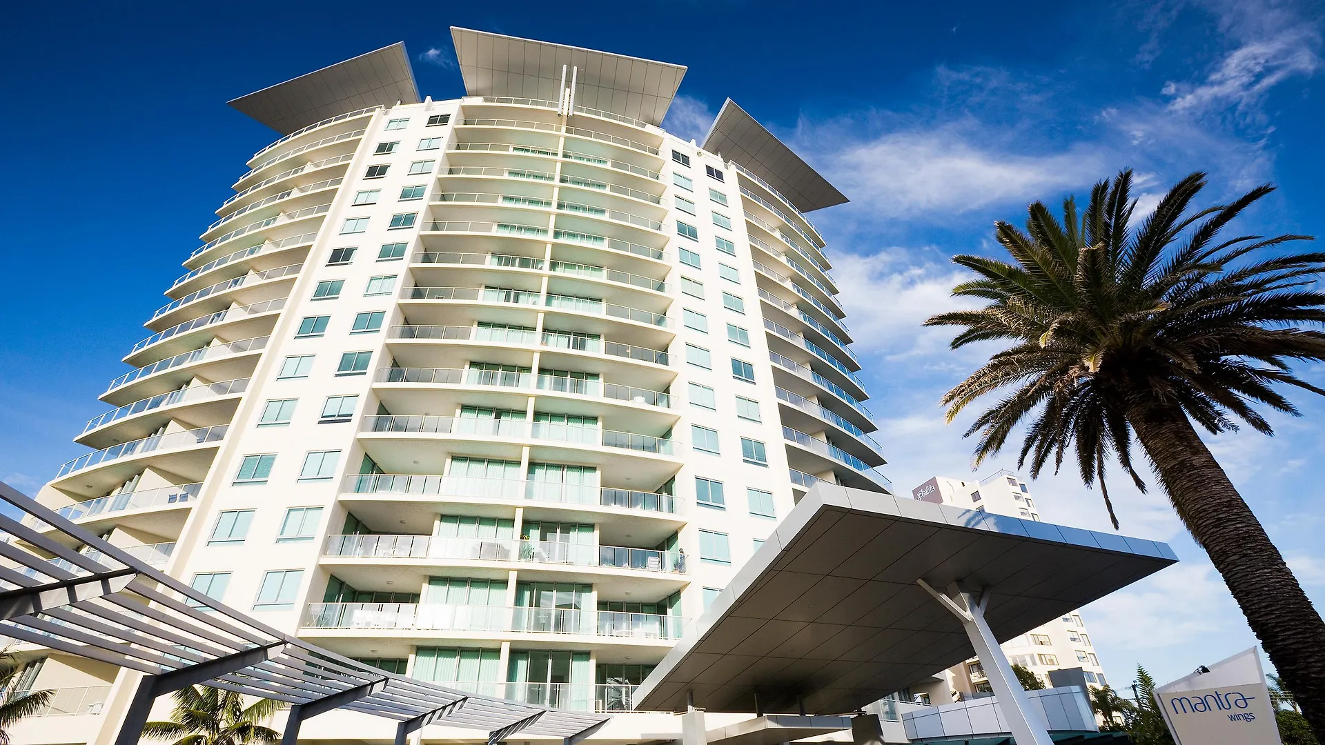 Aparthotel Mantra Wings