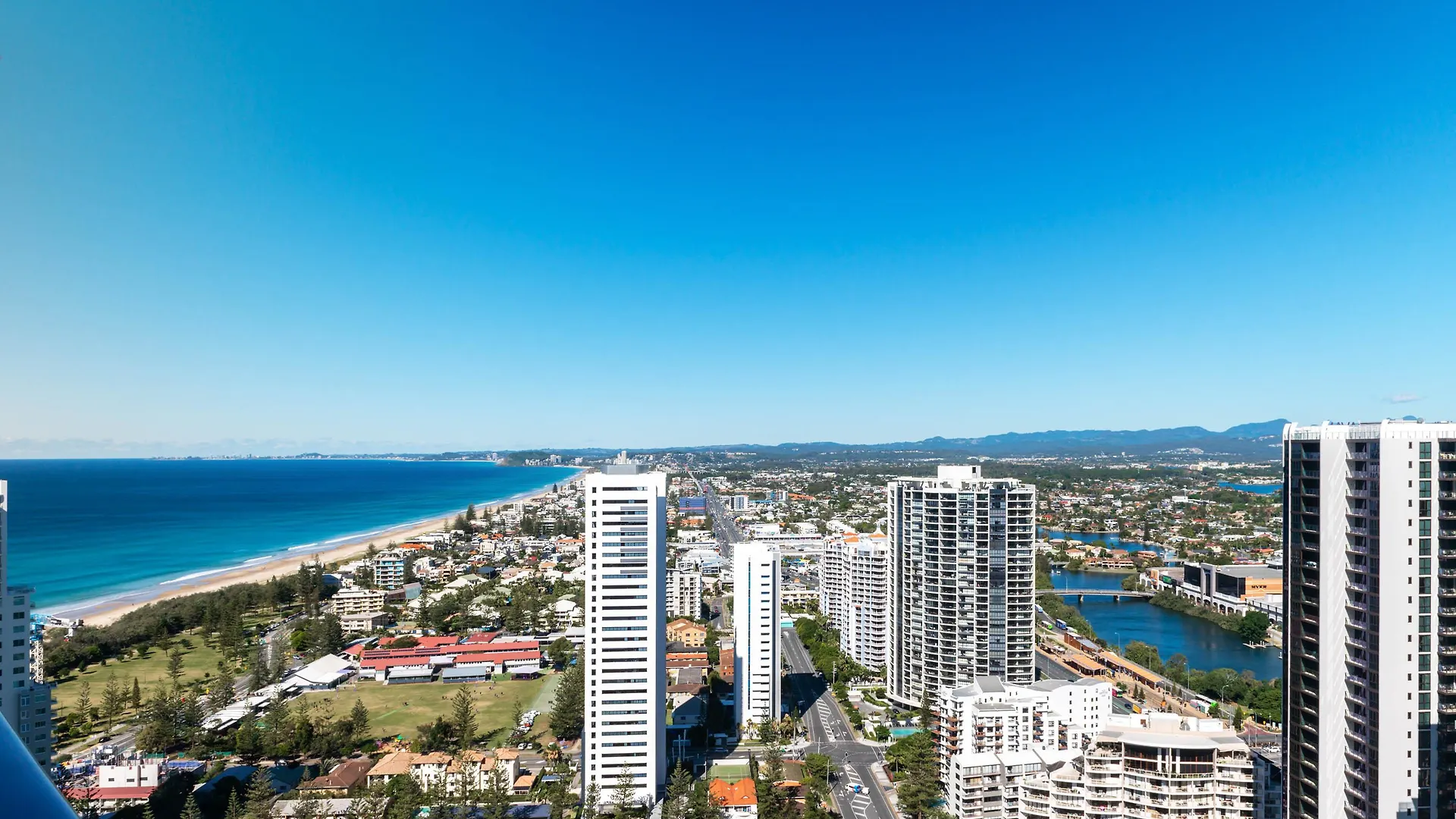 Peppers Broadbeach Apart Otel