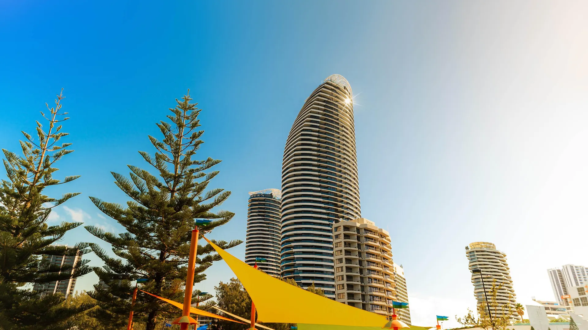 Peppers Broadbeach Apart Otel 5*