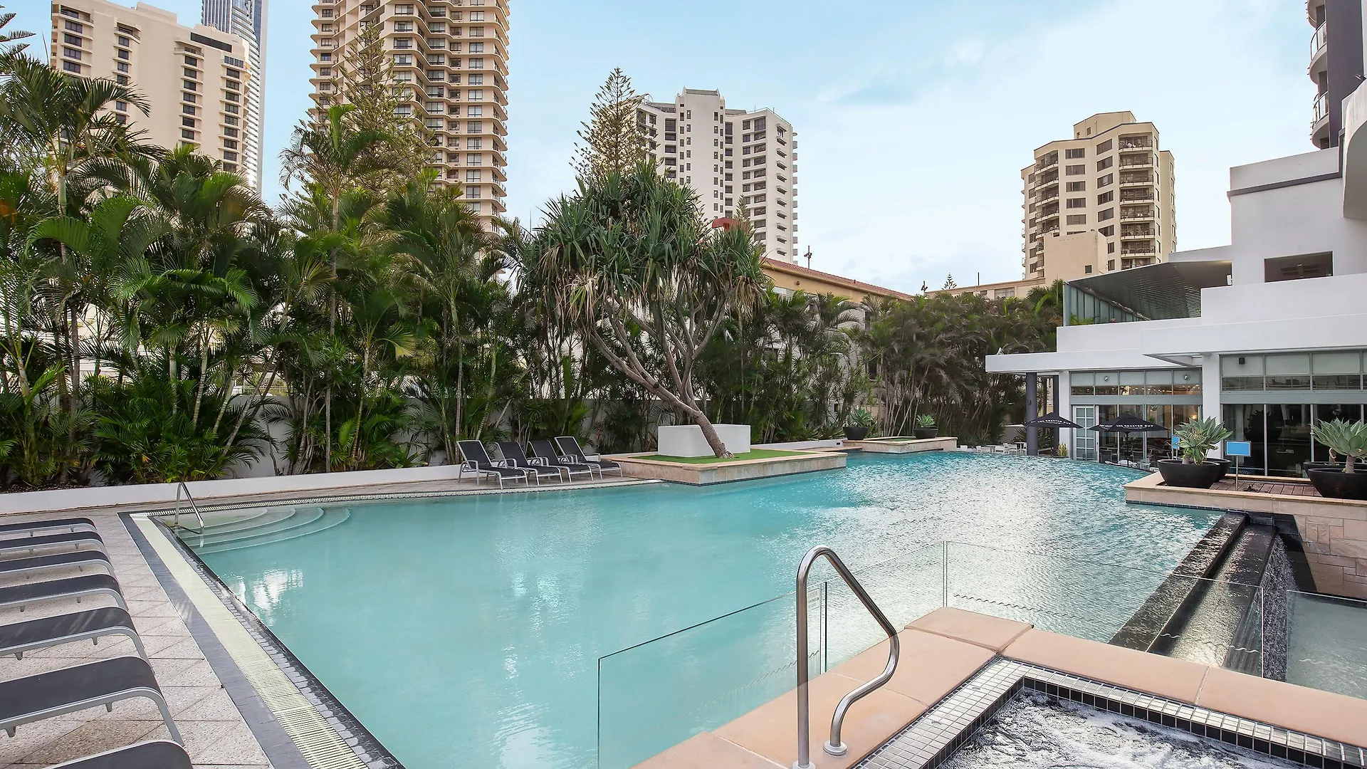 Mantra Legends Otel