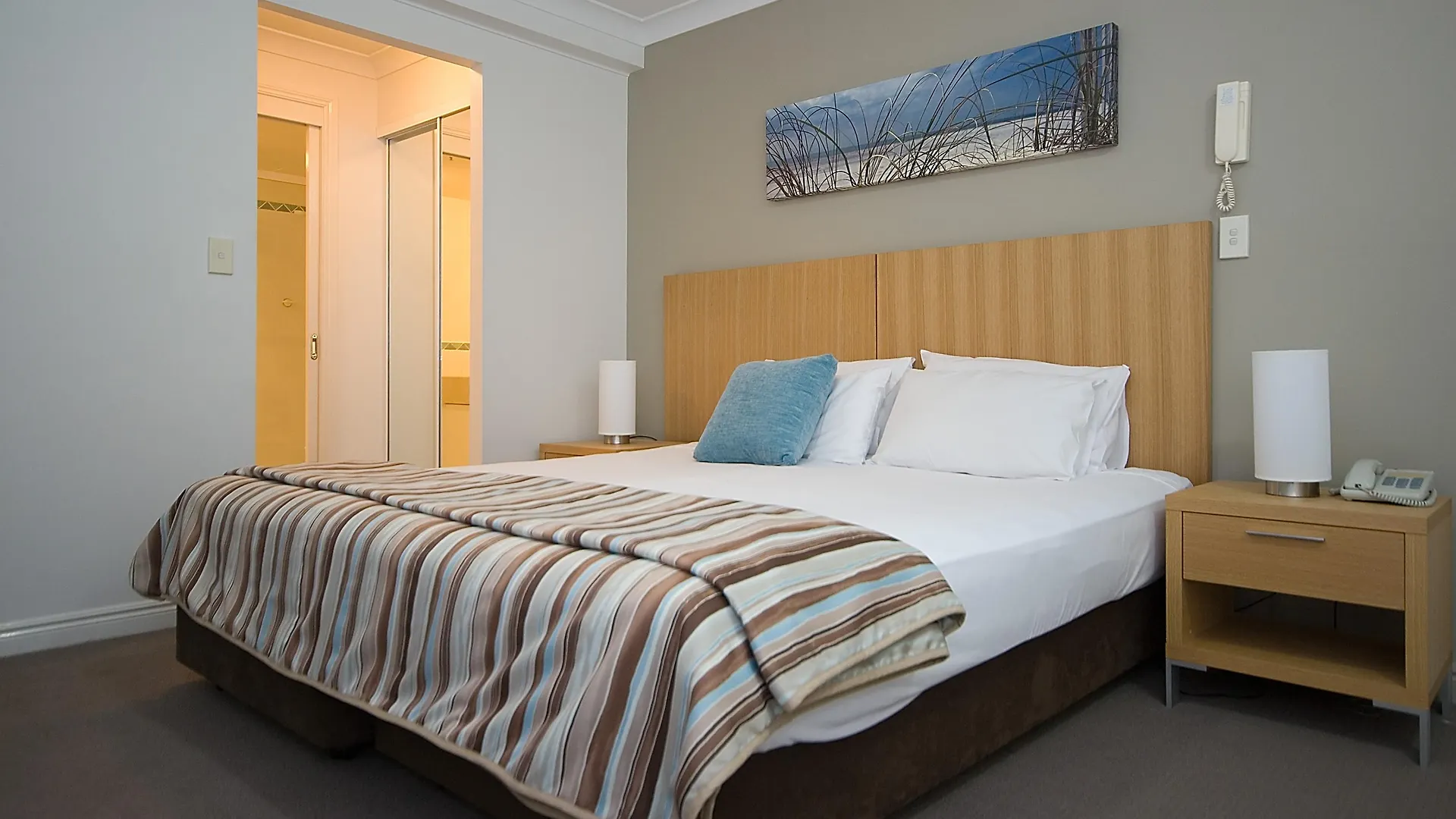 Breakfree Moroccan Gold Coast