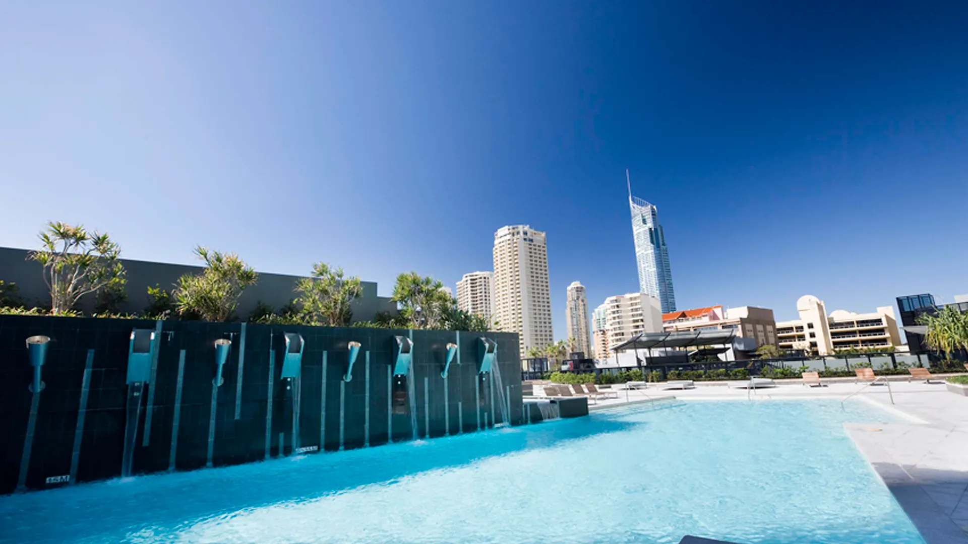 Mantra Circle On Cavill Aparthotel Gold Coast
