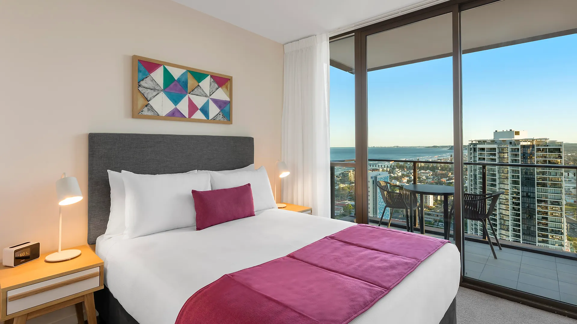 Avani Broadbeach Residences Aparthotel 4*