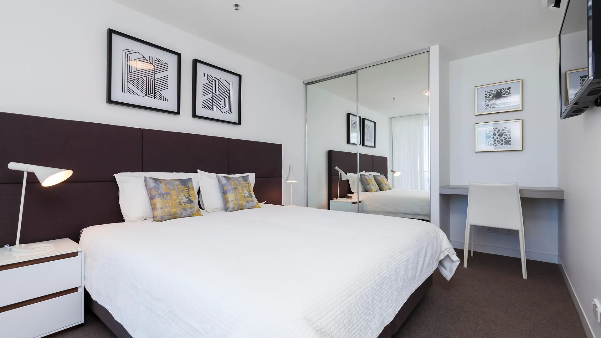 Rhapsody - Official 4* Gold Coast