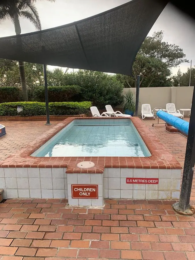 Apartamento Oceanfront Unique Sleeps 14 Hear Waves And Enjoy Lorikeets On Balcony Gold Coast