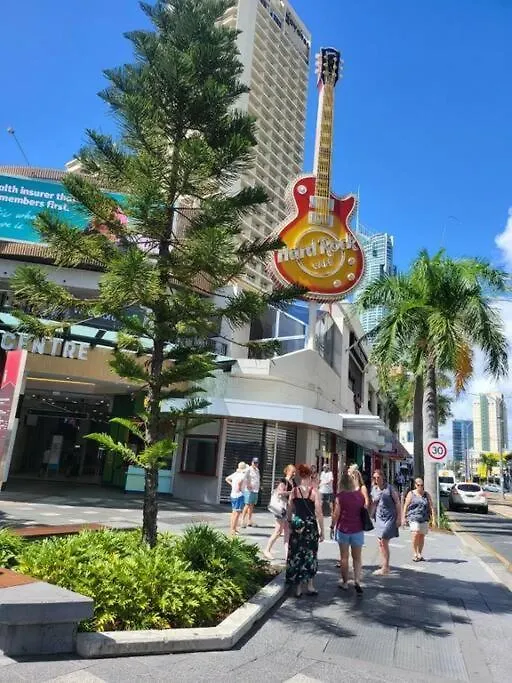3 Bedroom Surfers Paradise ゴールドコースト