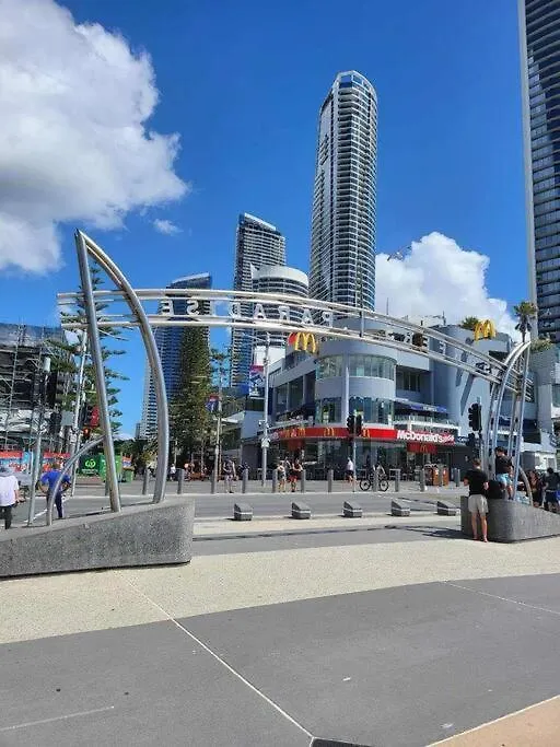 3 Bedroom Surfers Paradise * ゴールドコースト