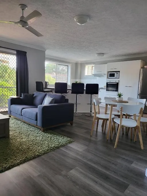 3 Bedroom Surfers Paradise アパート