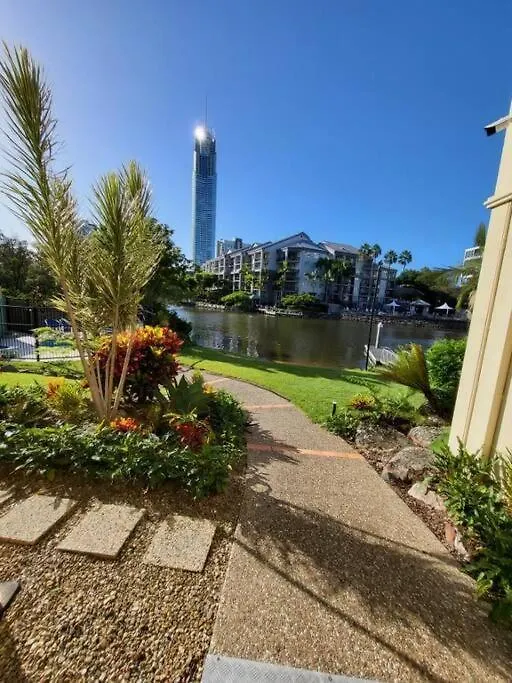 3 Bedroom Surfers Paradise