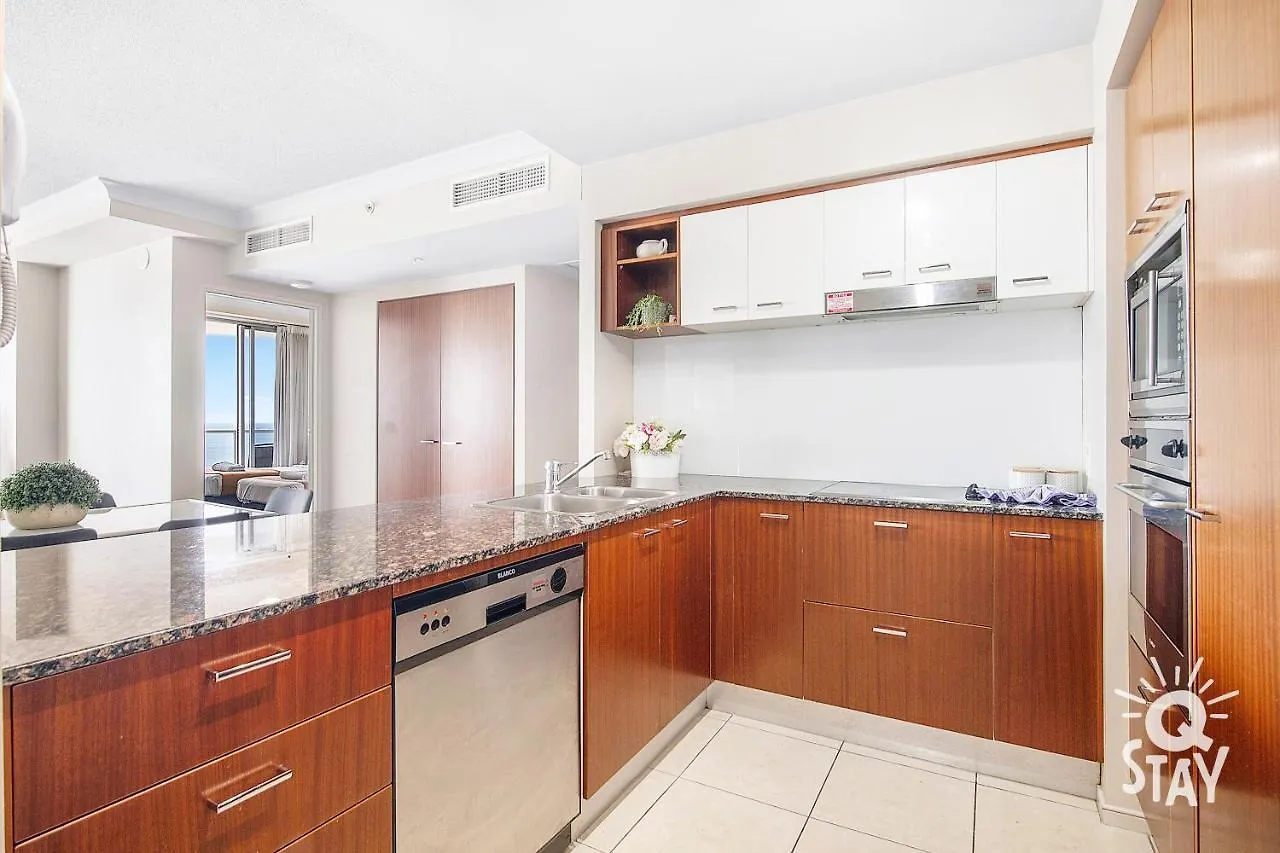 2 Bedroom 1 Bathroom - Centre Of Surfers Paradise, Chevron Renaissance * Gold Coast