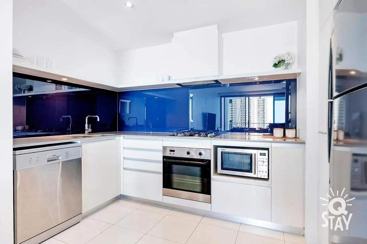Circle On Cavill, 1 Bedroom Ocean Family Surfers Paradise Apartment