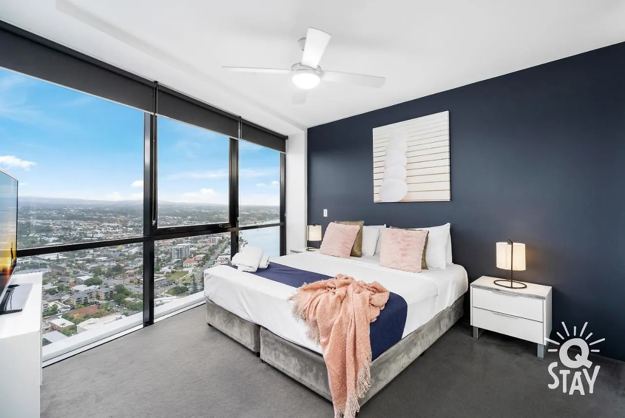 Circle On Cavill - 2 Bedroom Ocean View Units * Gold Coast