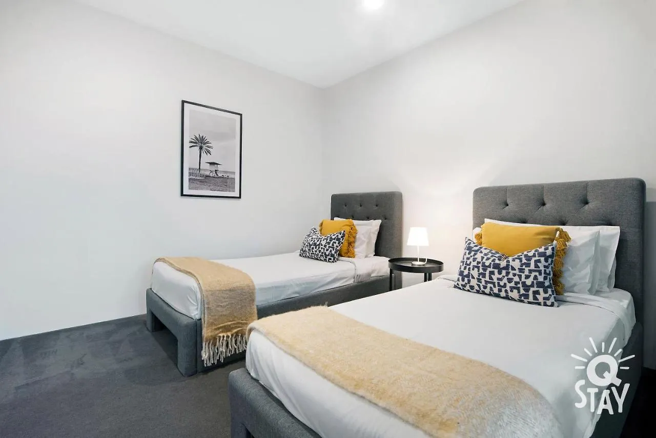Circle On Cavill - 2 Bedroom Ocean View Units * Gold Coast