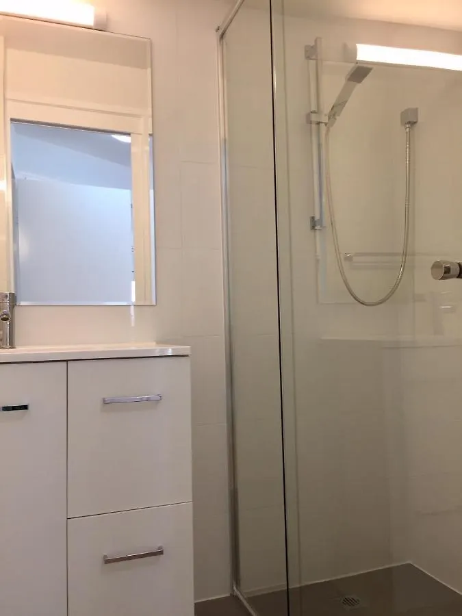 Aloha In Surfers Apartment