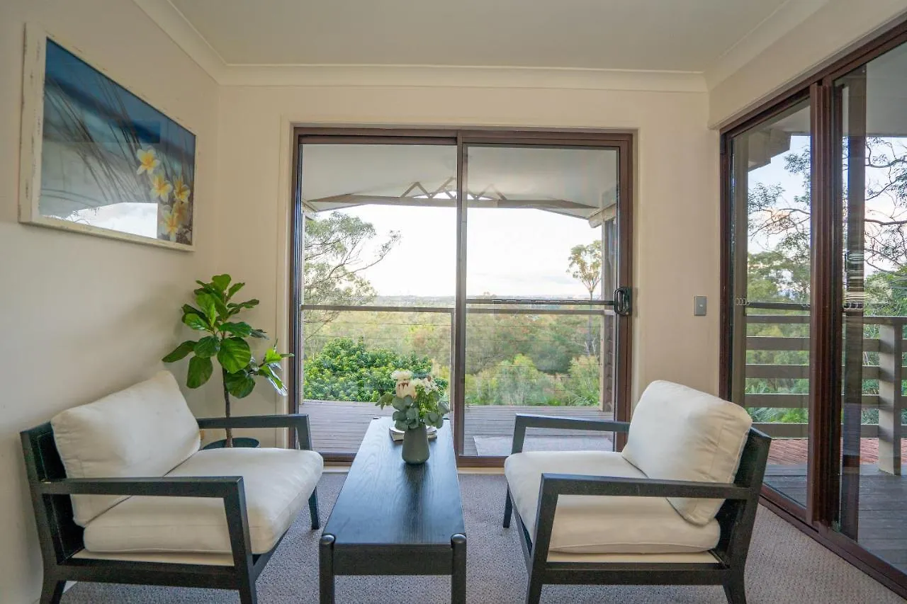Holiday home Private Retreat With & Ocean Views Close To Theme Parks *