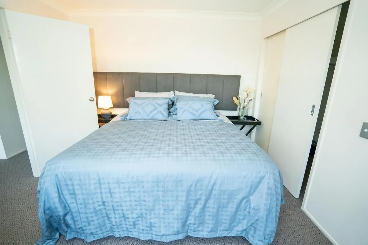 Private Retreat With & Ocean Views Close To Theme Parks Holiday home Gold Coast