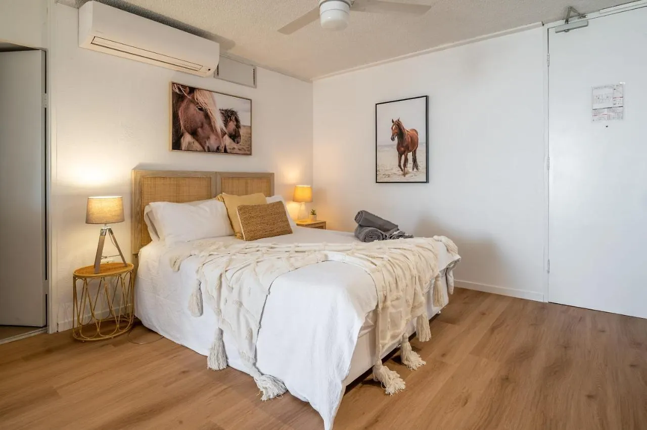 Stunning 1br Unit Opposite Surfers Paradise Apartment