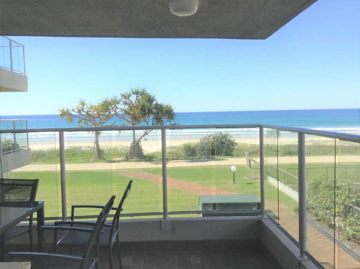 Pacific Surf Absolute Beachfront Aparthotel