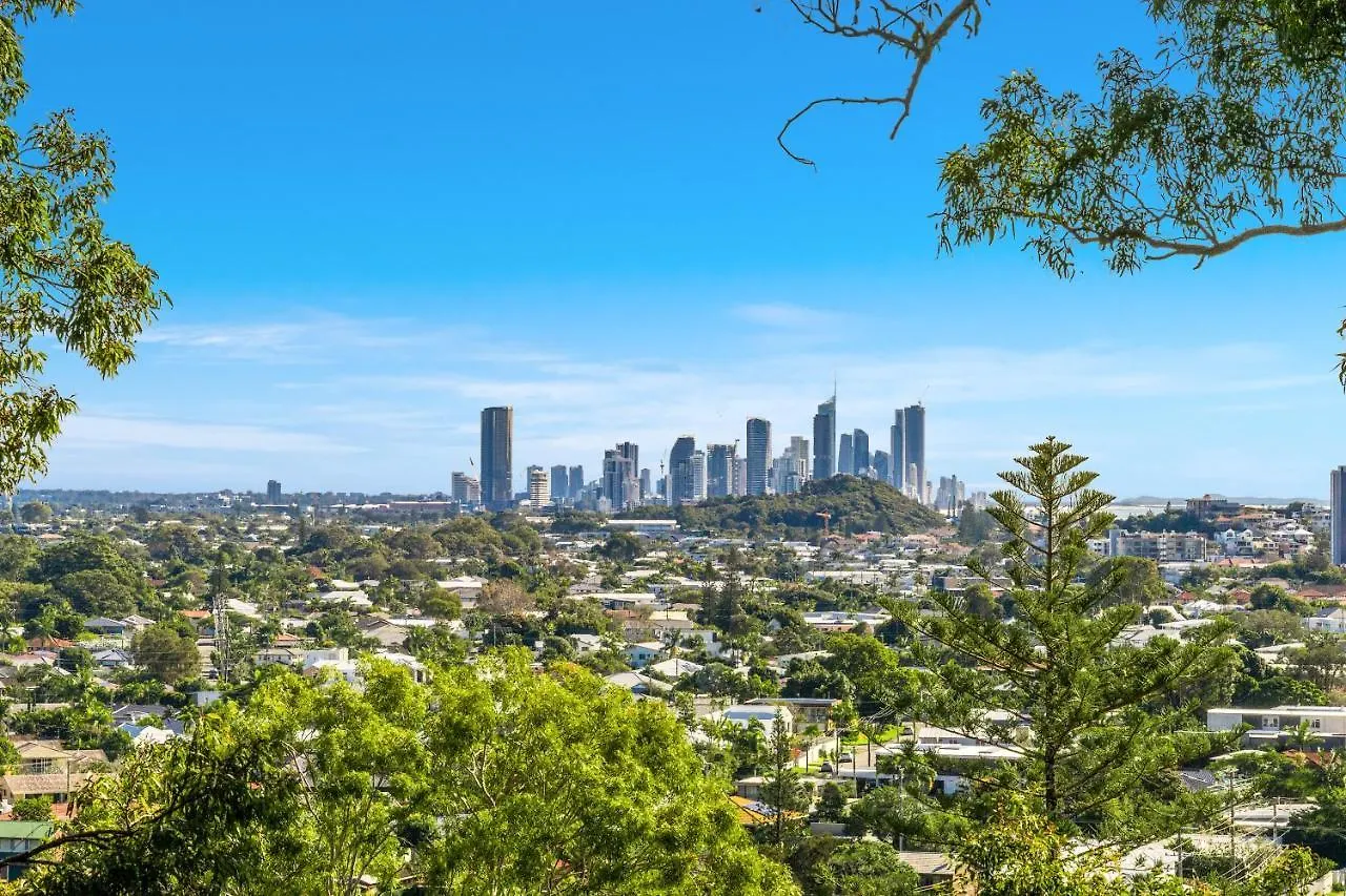 Burleigh View Holiday home *