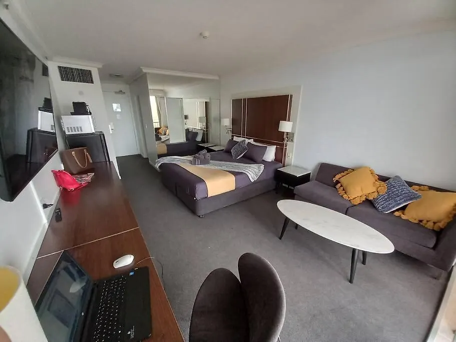 Hotel Your In Surfers