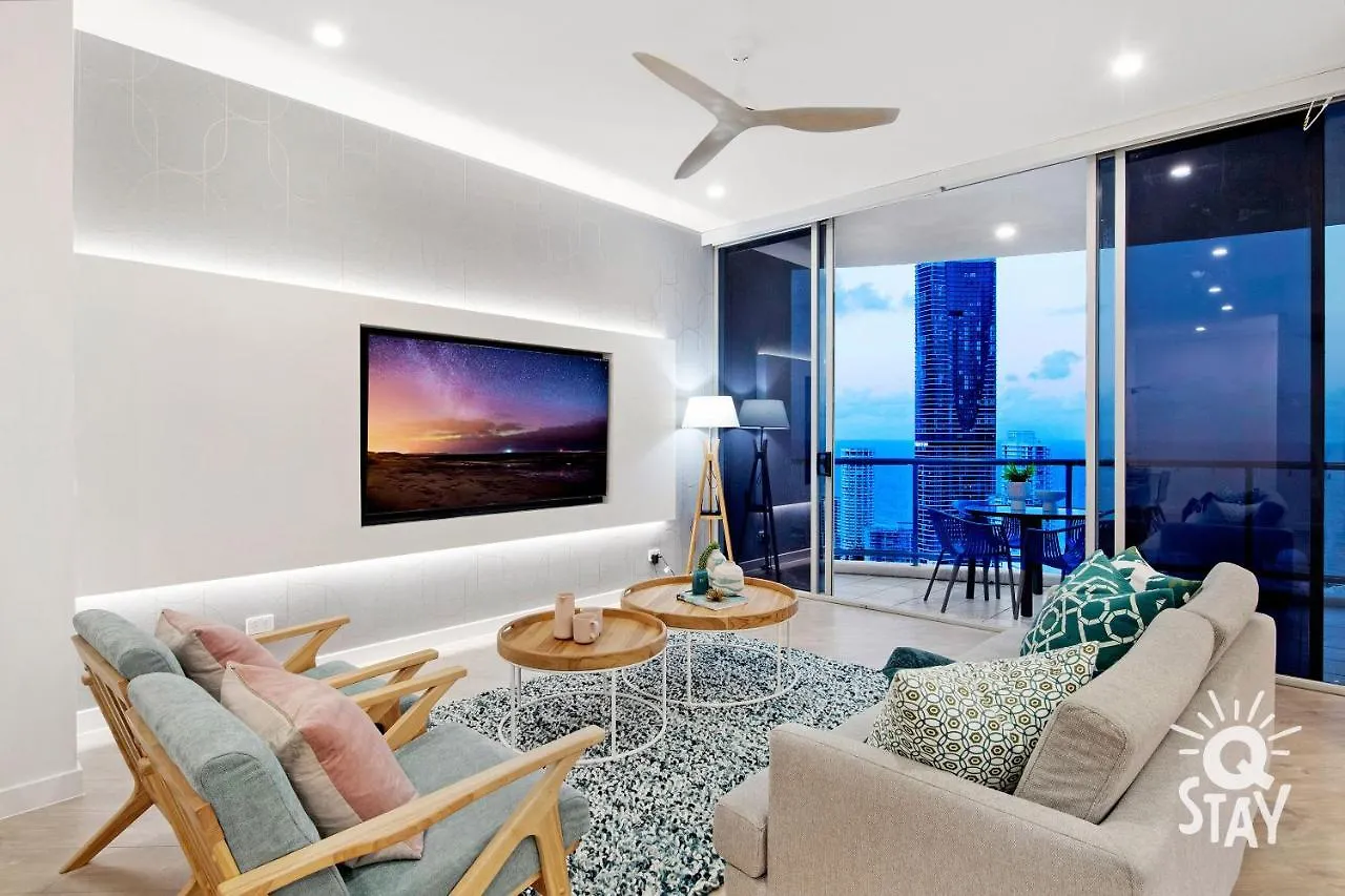 Apartment Luxurious 3 Bed Executive Sub Penthouse With Ocean View At Chevron Renaissance - Q Gold Coast