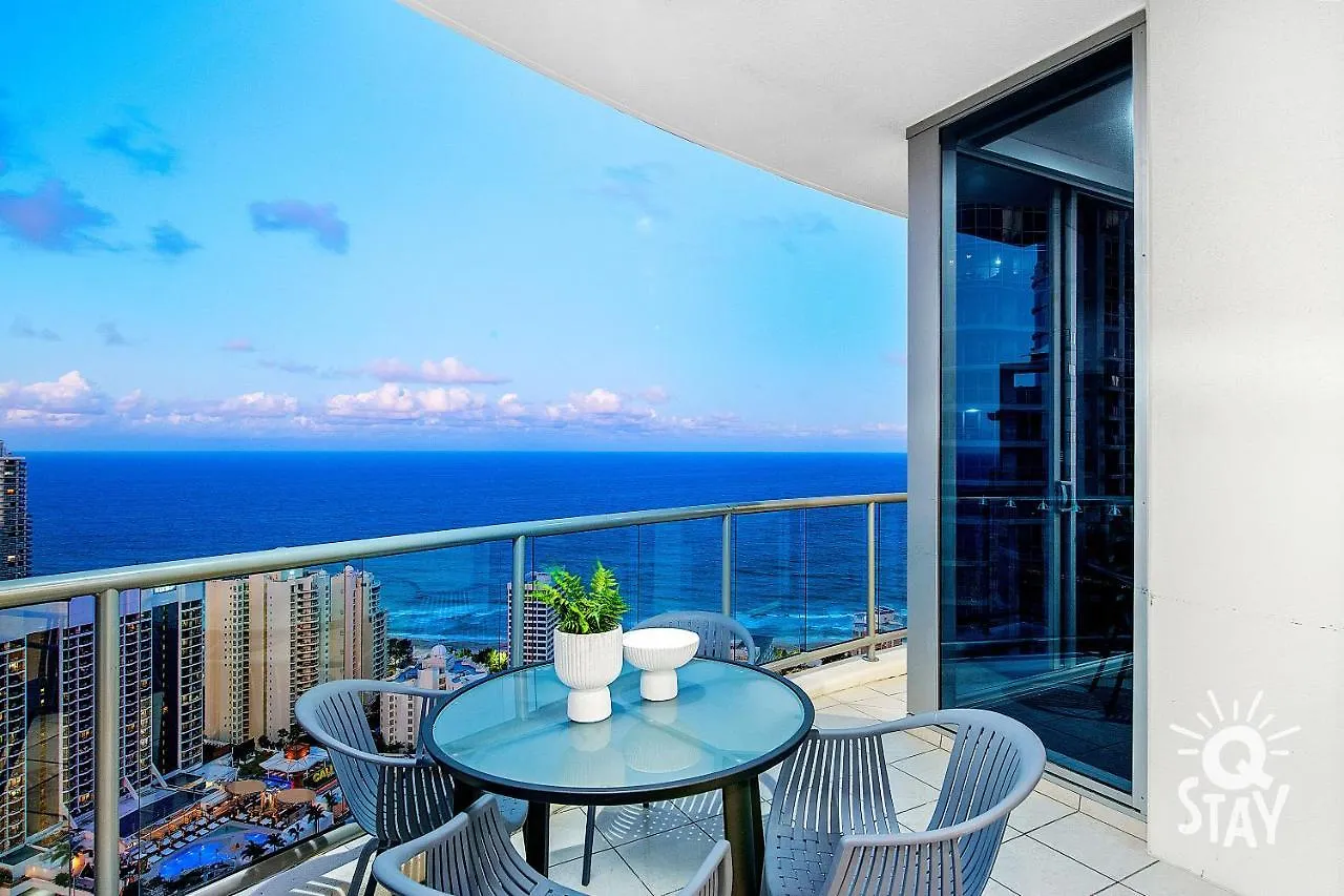 Luxurious 3 Bed Executive Sub Penthouse With Ocean View At Chevron Renaissance - Q Apartment