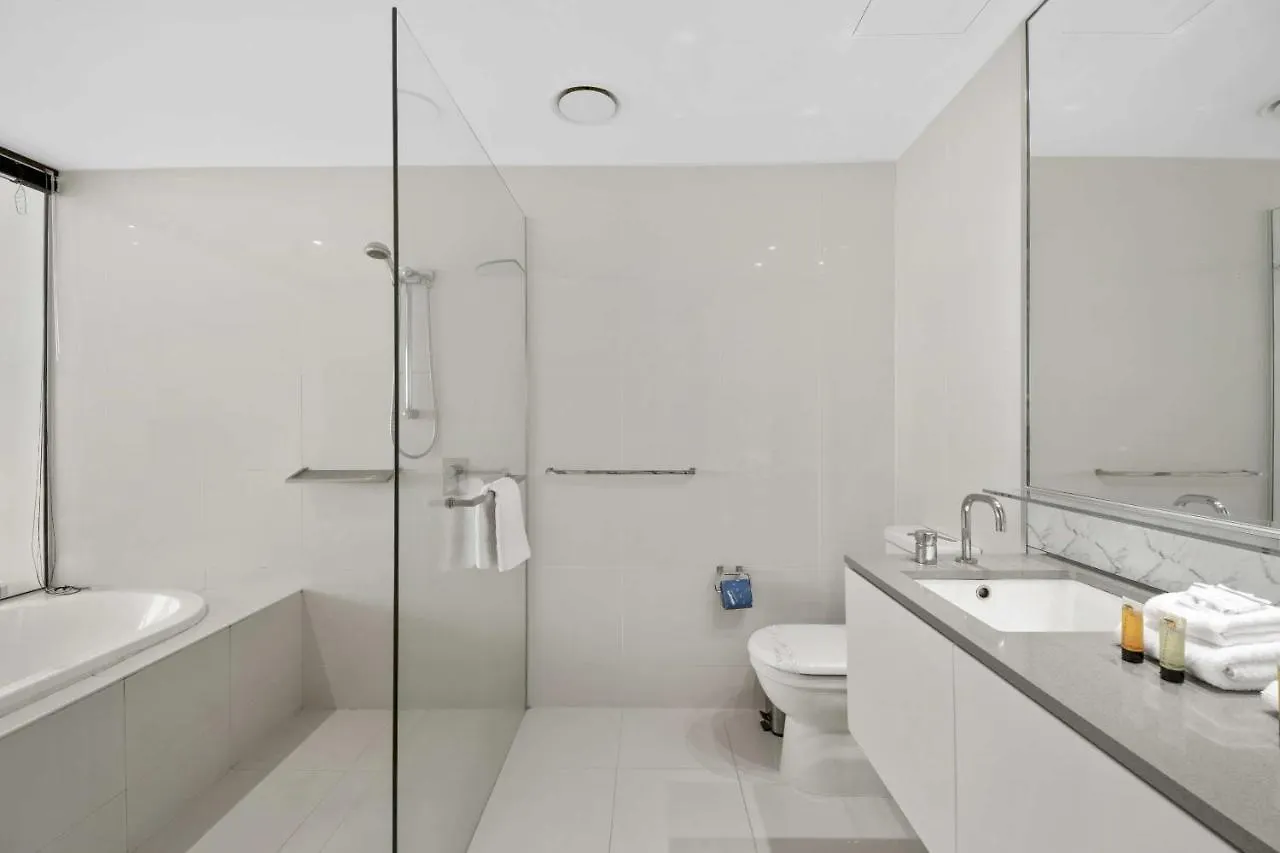 Apartment Circle On Cavill - Hr Surfers Paradise Gold Coast
