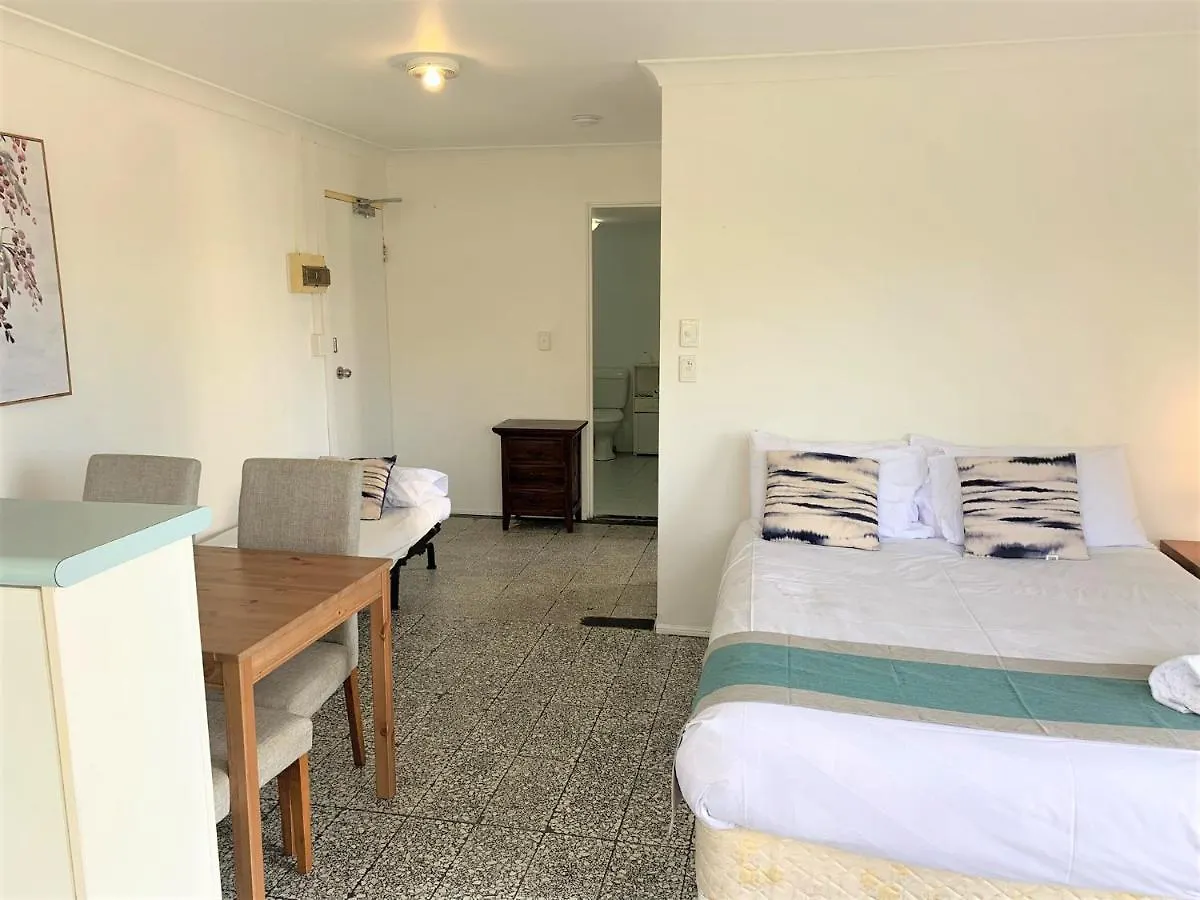 Broadwater Keys 3*