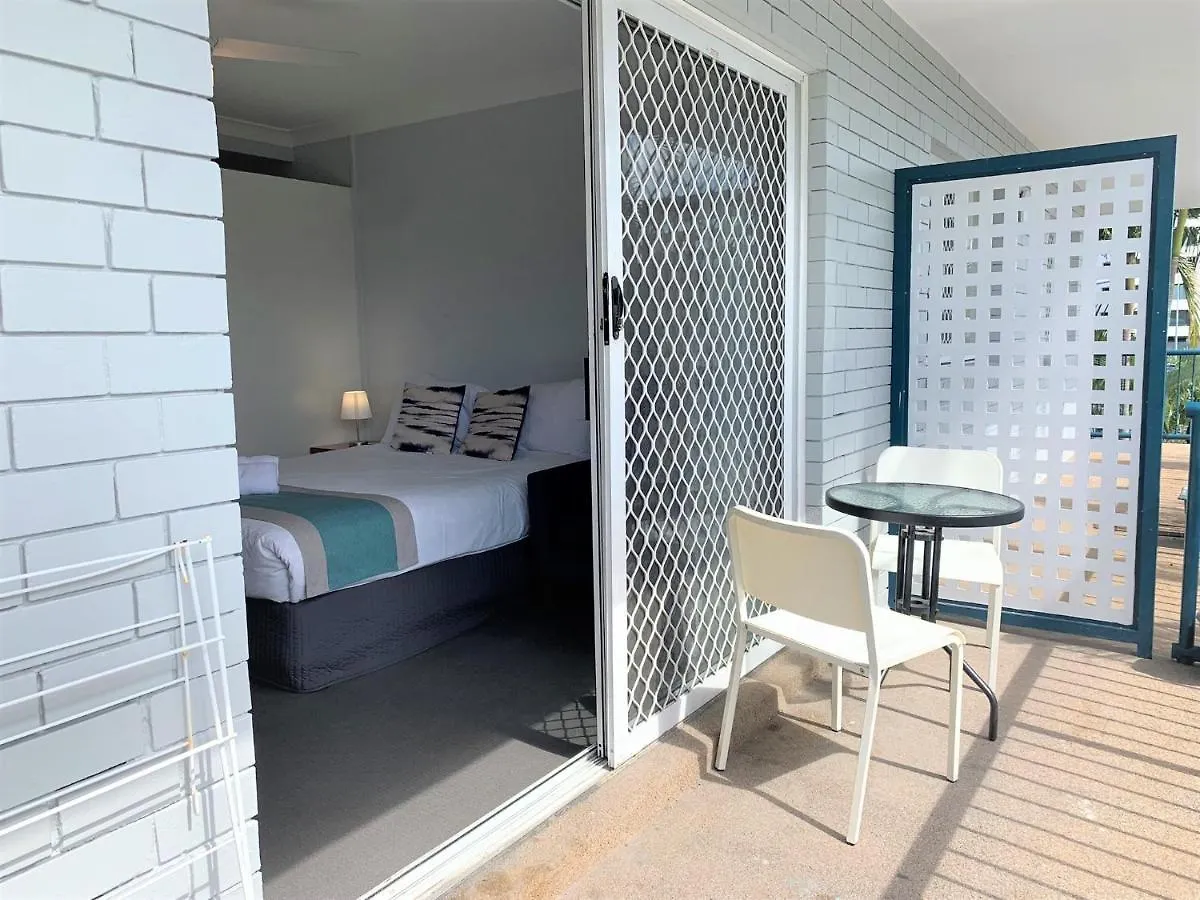 Aparthotel Broadwater Keys 3*