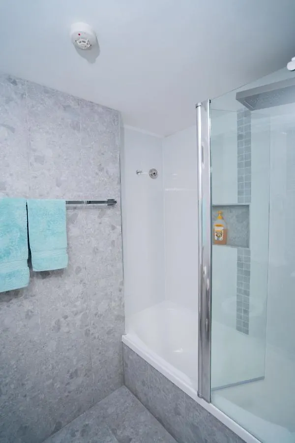 Apartment Large Surfers Paradise With Fantastic Views Gold Coast
