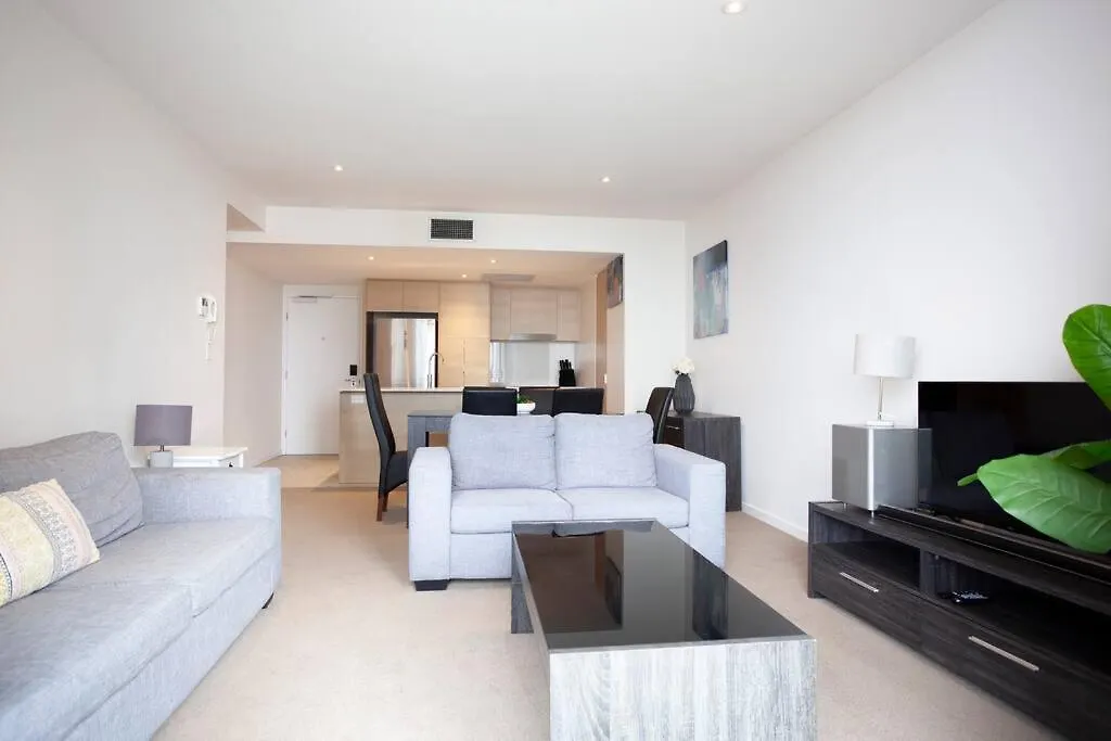 Avani-amazing Ocean View In Broadbeach *