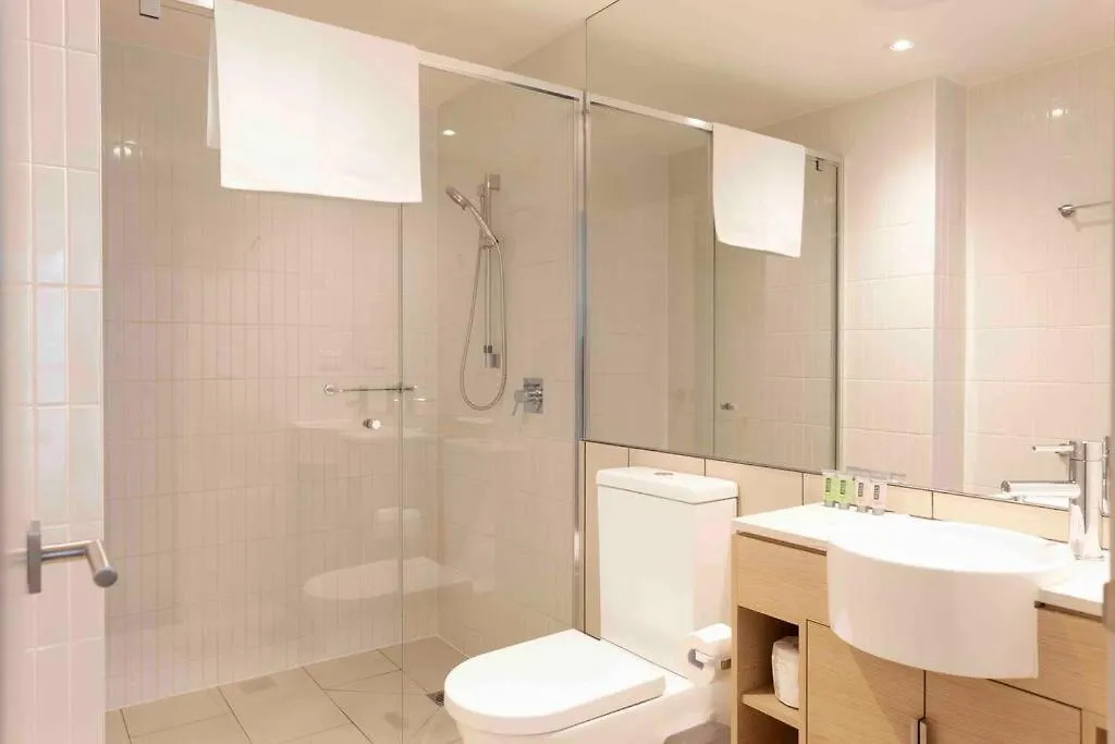 Avani-amazing Ocean View In Broadbeach