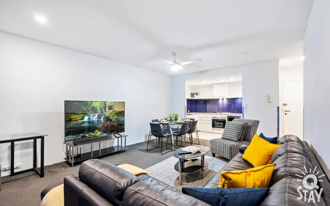Circle On Cavill, 1 Bedroom Ocean Family Surfers Paradise Gold Coast