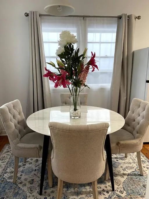 House 100ms To Freshly Renovated New Appliances * Gold Coast