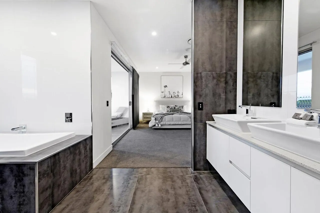 Luxico The Grand Holiday home Gold Coast