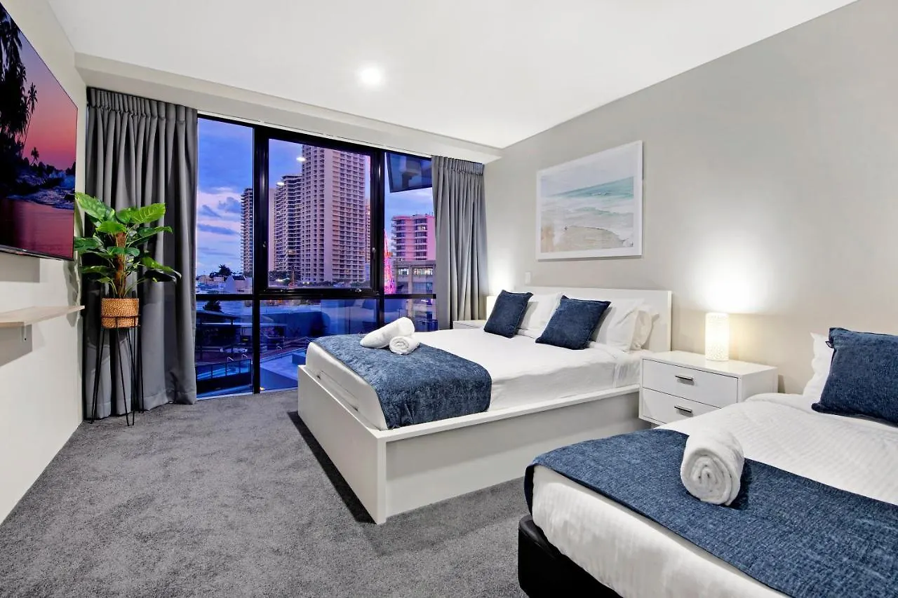 Circle On Cavill Surfers Paradise- 3 Bedroom 골드코스트