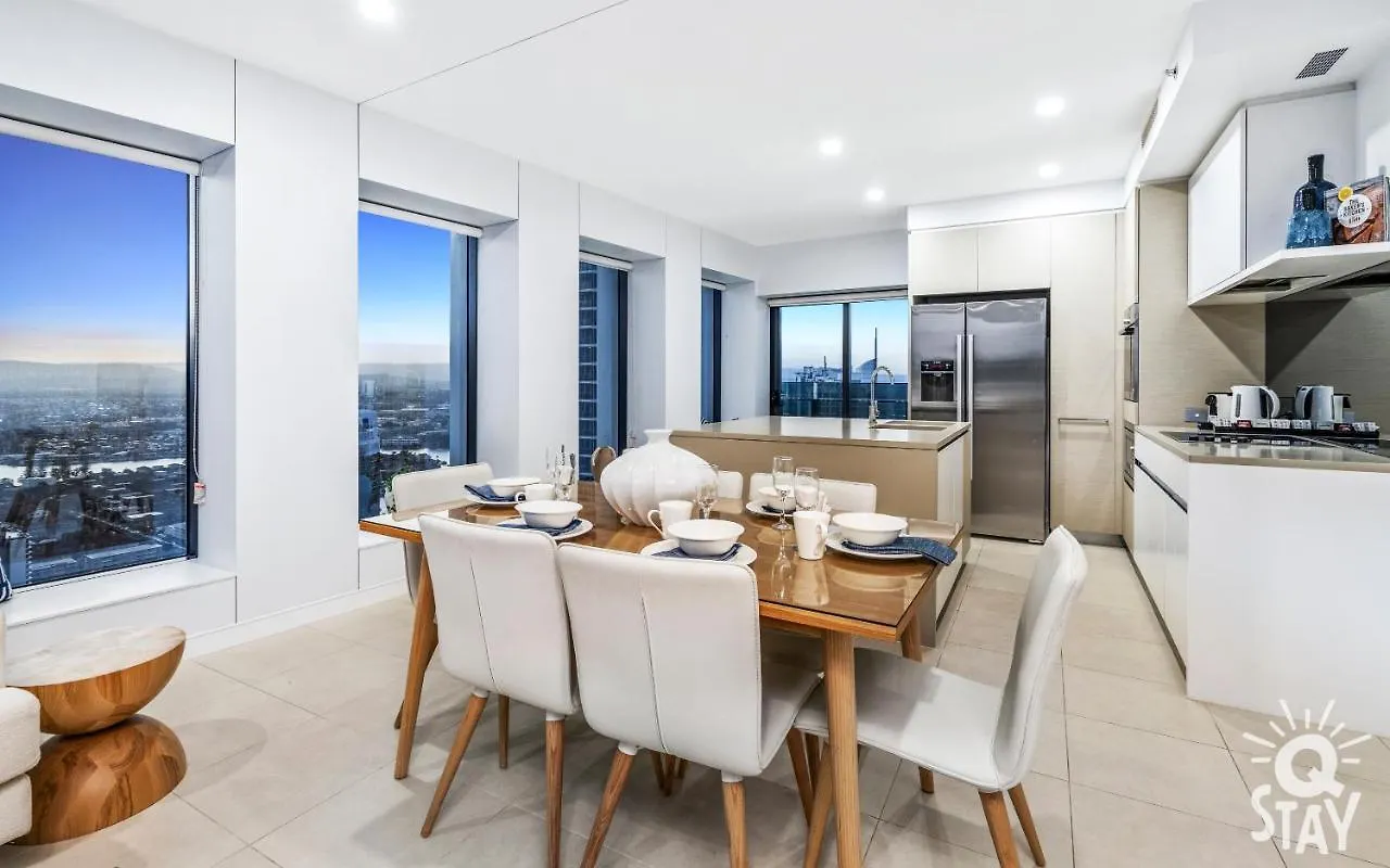 2 & 3 Bedroom Ocean View At Soul Surfers Paradise - Q Apartment *
