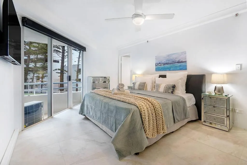 Zenith 2bd Absolute Beachfront Surfers Paradise Appartamento