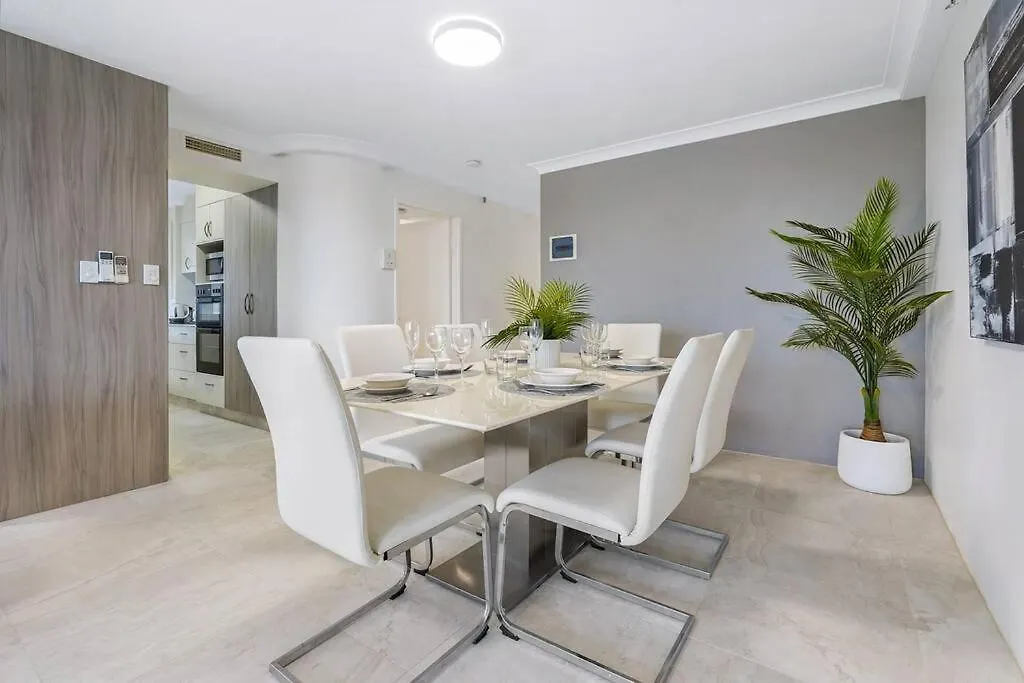 Apartment Zenith 2bd Absolute Beachfront Surfers Paradise Gold Coast