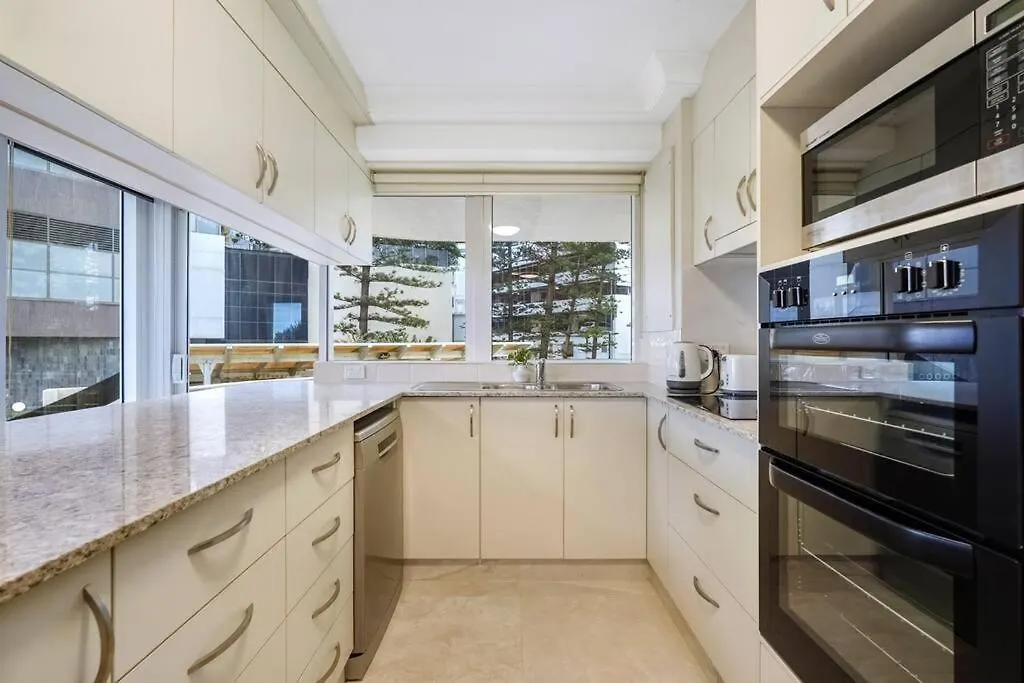 Zenith 2bd Absolute Beachfront Surfers Paradise Appartamento Gold Coast