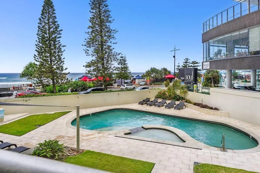 Apartment Zenith 2bd Absolute Beachfront Surfers Paradise