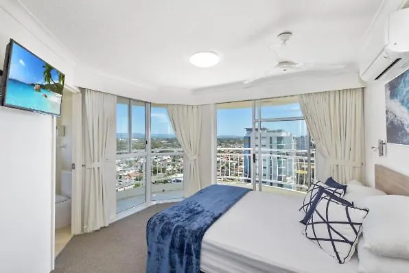 2nd Avenue - Hosted By Burleigh Letting *