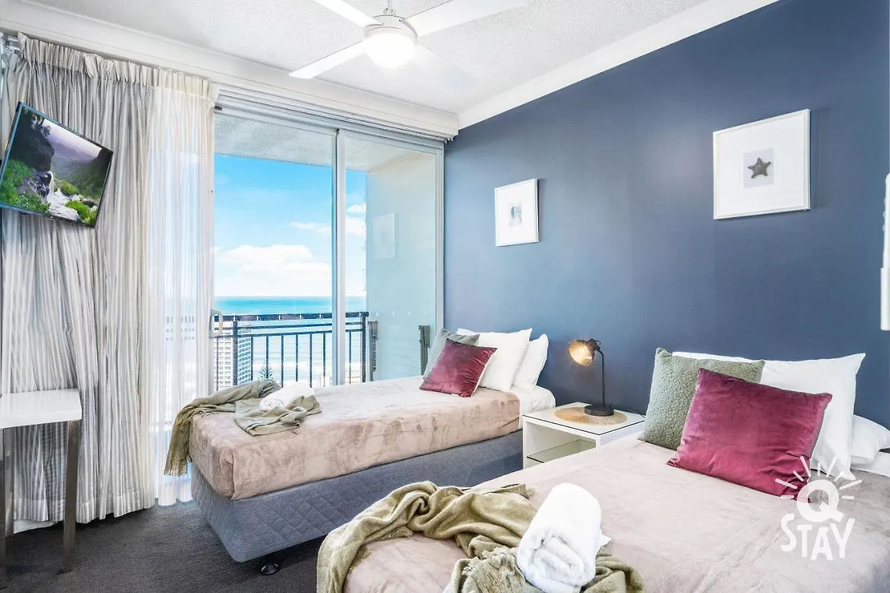 2 Bedroom 1 Bathroom - Centre Of Surfers Paradise, Chevron Renaissance