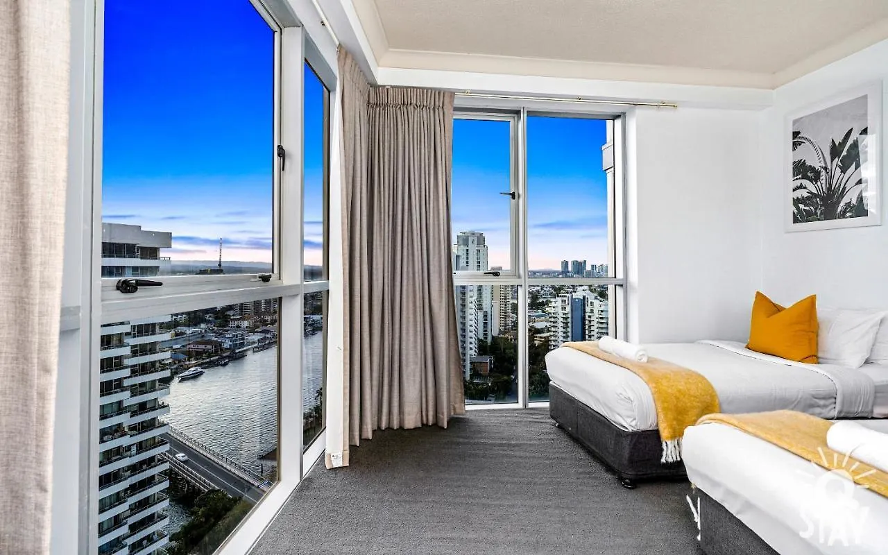 2 Bedroom 1 Bathroom - Centre Of Surfers Paradise, Chevron Renaissance * Gold Coast