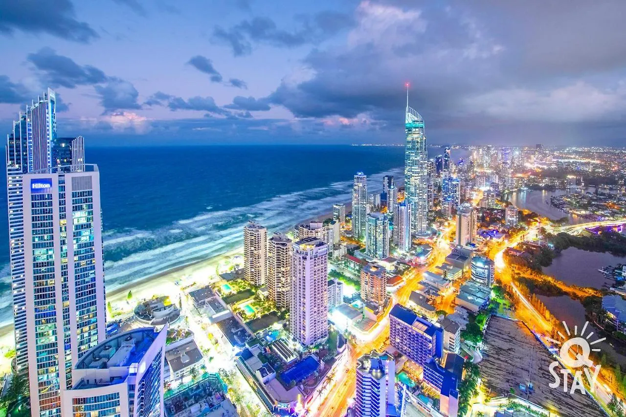 Ocean View Executive Penthouse At Circle On Cavill *
